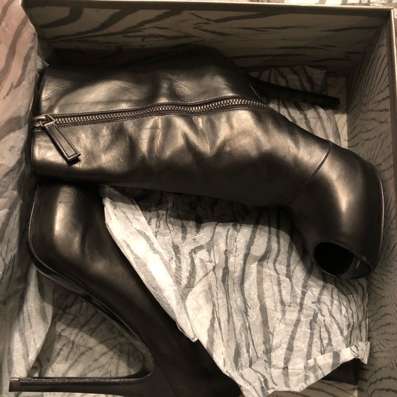 Alexander McQueen Bootie - Picture 7 of 8